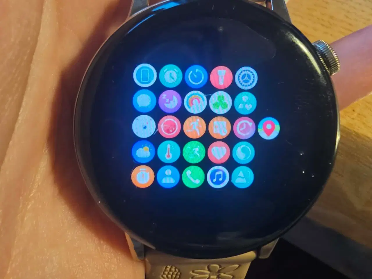 Billede 4 - Huawei Watch GT3 42mm + 4 stropper + tilbehør