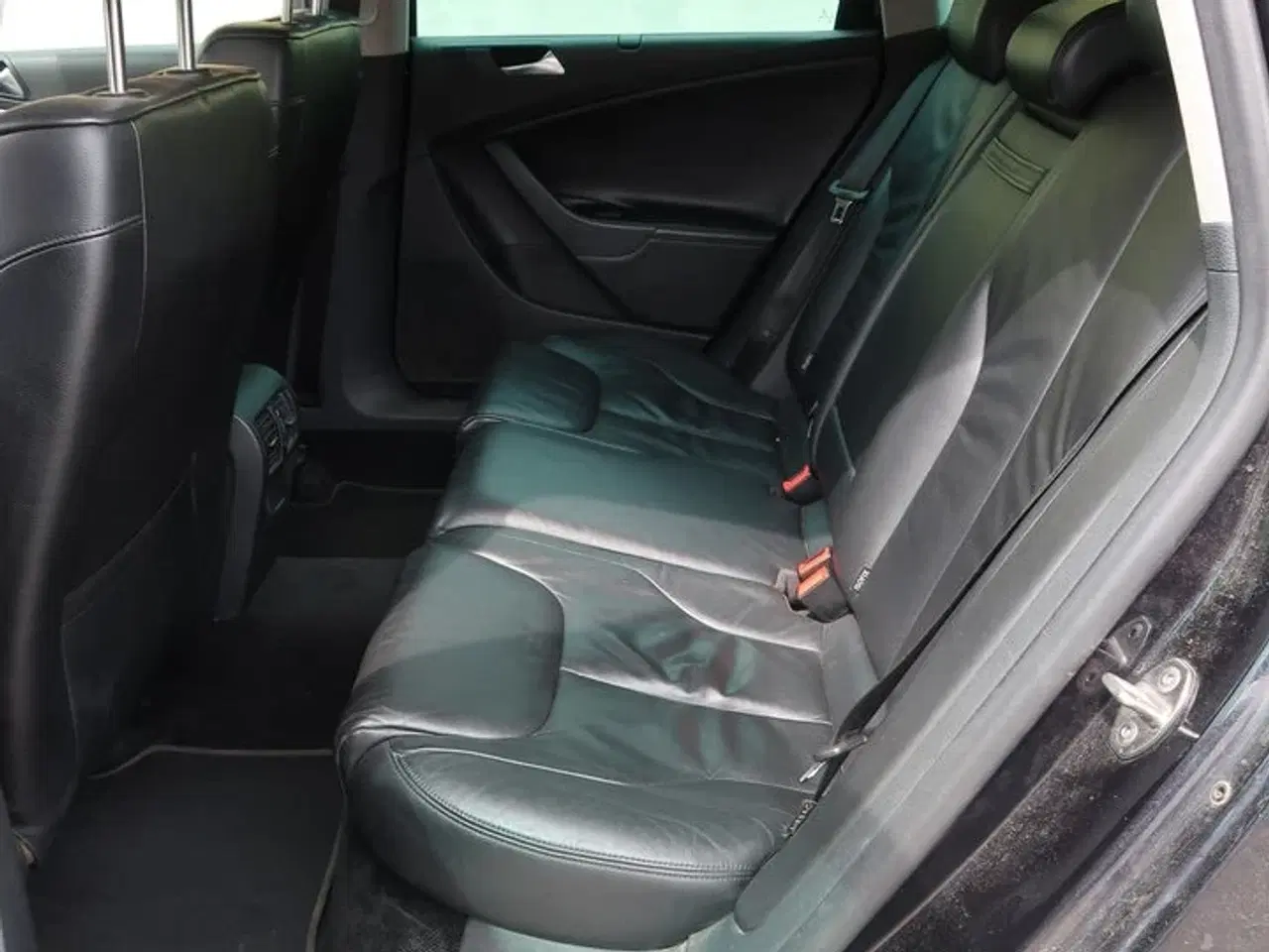 Billede 22 - Personbil VW Passat 2.0 TDI Variant Aut (momsfri)