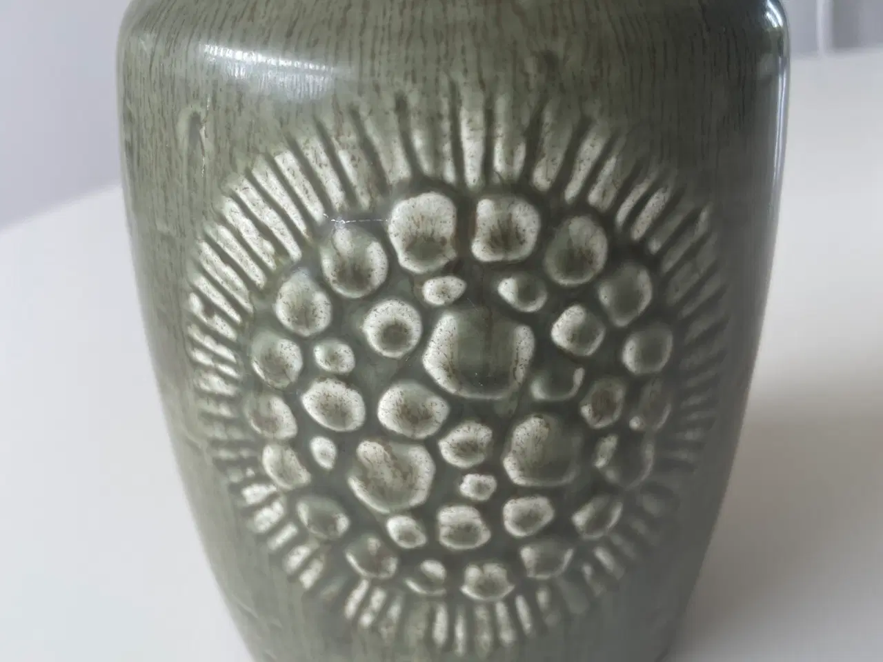 Billede 2 - Rørstrand Zenit grøn keramik vase (Gunnar Nylund)