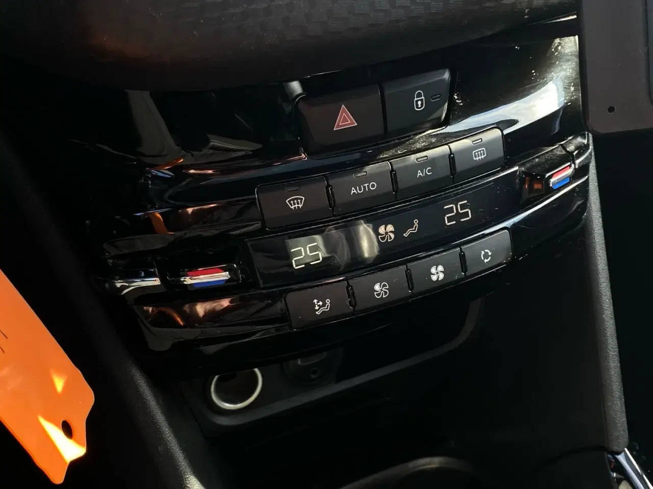 Billede 14 - Peugeot 2008 1,6 BlueHDi Allure Sky 100HK