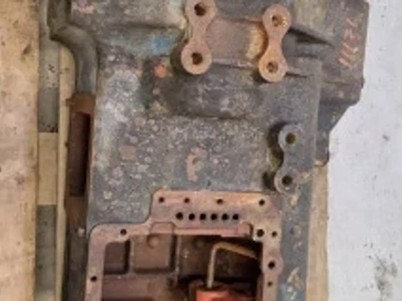 Billede 10 - Ford 7740 Gearkassehus F0NN7005AH
