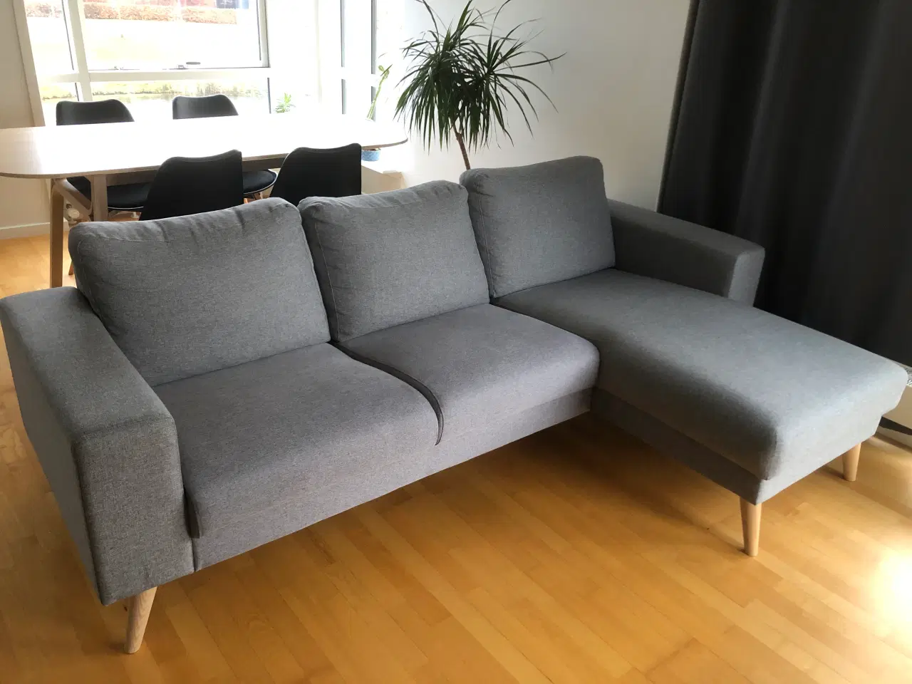 Billede 1 - 3 personers sofa med chaiselong sælges