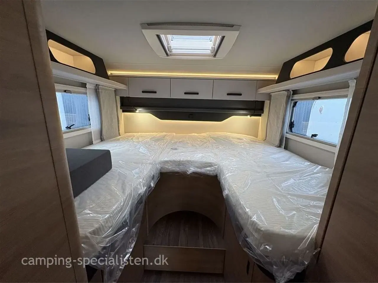 Billede 22 - 2026 - Knaus L!VE I 700 MEG Nyhed Knaus L!VE I 700 MEG 2026 med helt nyt interiør - kan ses nu hos Camping-Specialisten