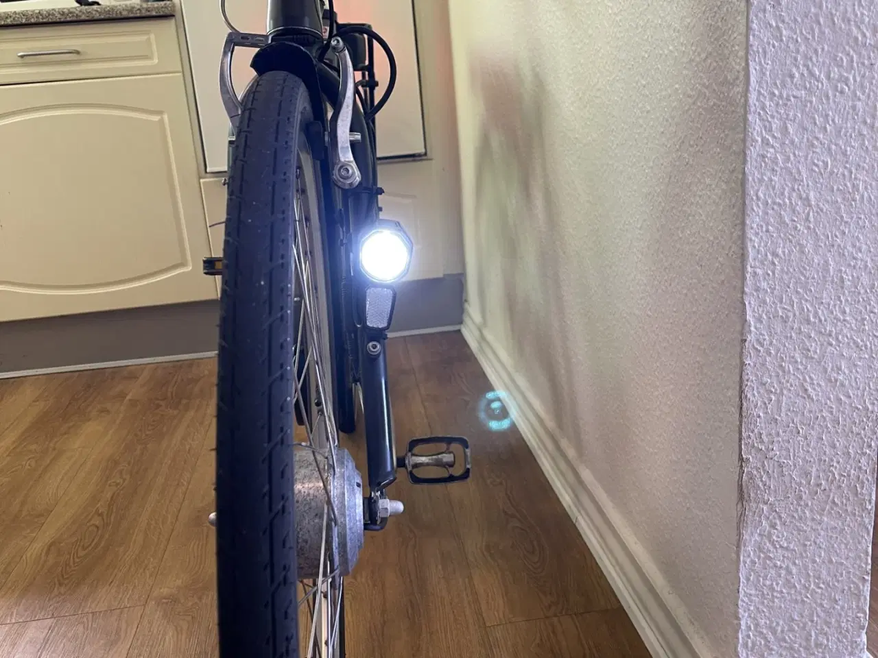 Billede 7 - flot batavus dame elcykel 28"  7 gear.