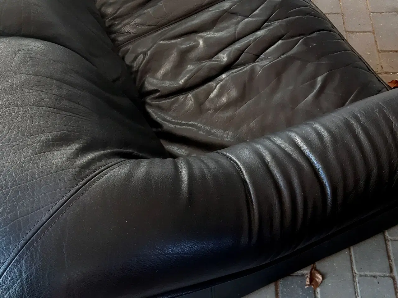 Billede 4 - Sort lædersofa, 2 personer