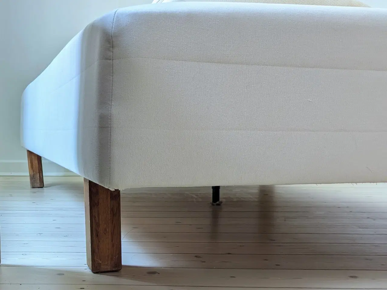 Billede 2 - IKEA seng, 140×200 cm