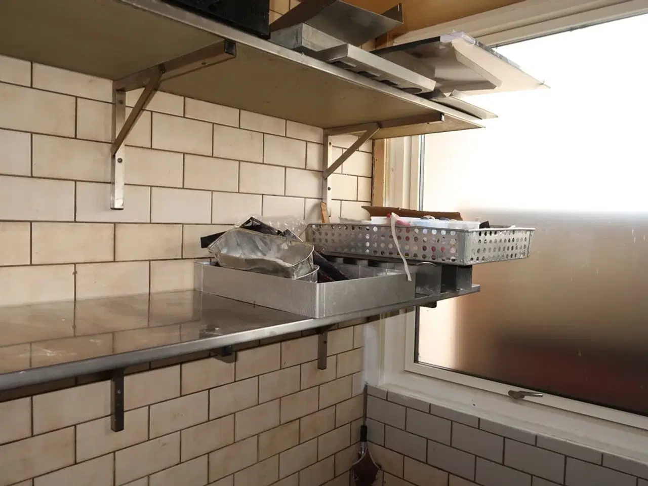 Billede 5 - 2 stk. rustfri lagerreoler