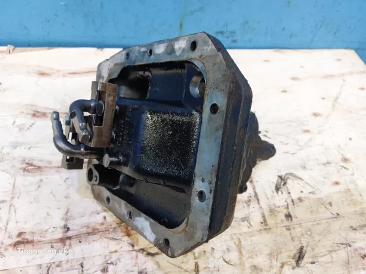 Billede 2 - Valmet 8050 Dæksel Transmission 33678500