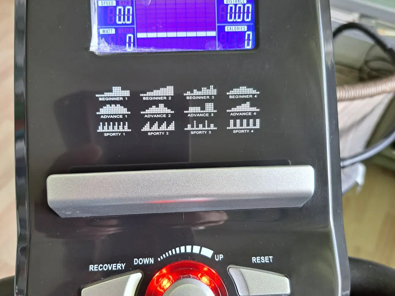 Billede 4 -  Motionscykel, næsten ny. Kørt under 100 km. 