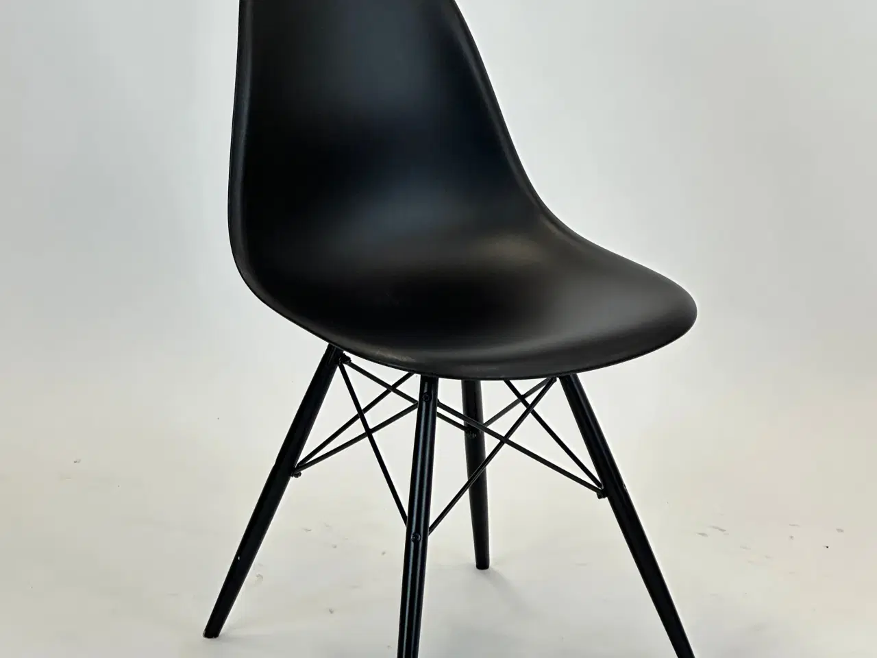 Billede 1 - Eames Plastic Side Chair DSW - Vitra