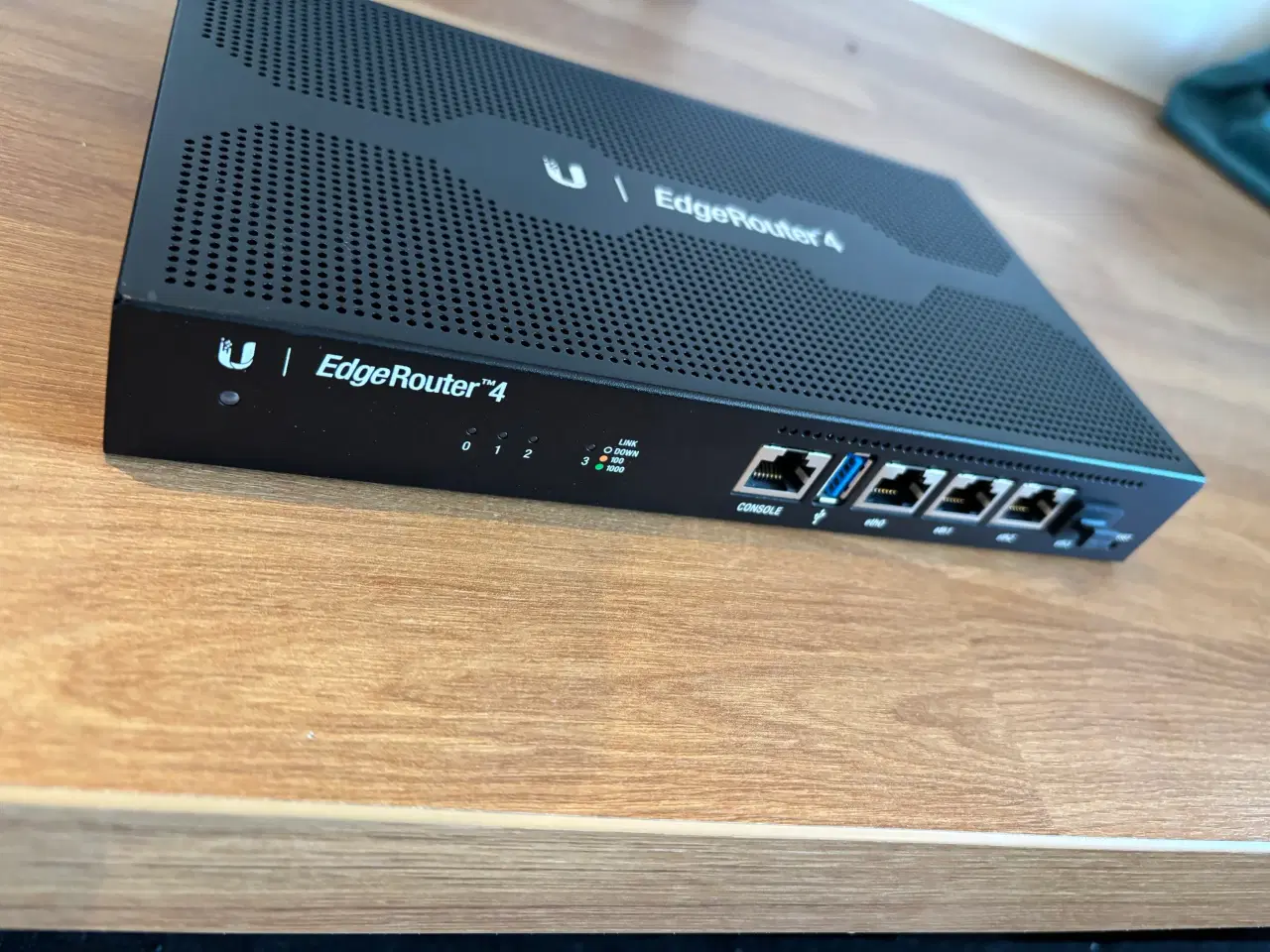 Billede 1 - Ubiquiti Edgerouter 4