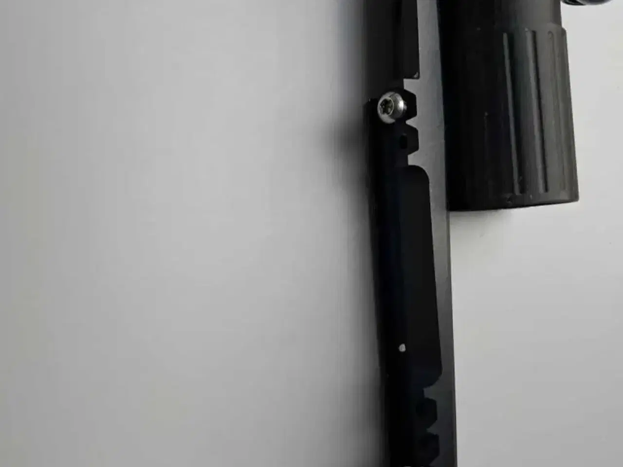 Billede 5 - Pard NV008P med Nieload unimount.