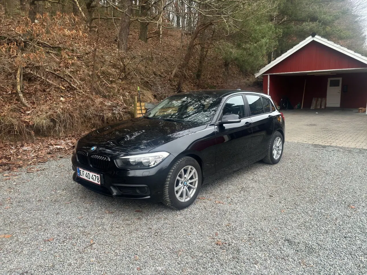 Billede 1 - BMW 118i 1,5 Connected aut.