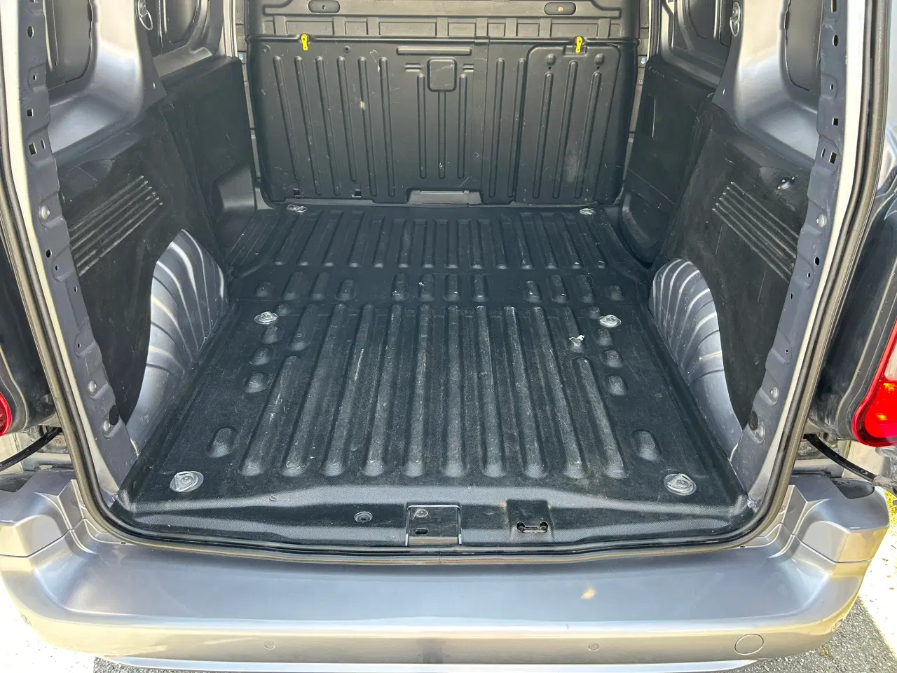 Billede 4 - Peugeot Partner 1,5 BlueHDi 130 L1V1 Plus EAT8 Van