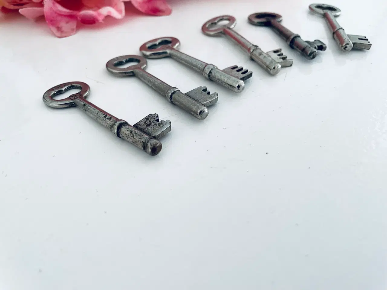 Billede 4 - Gamle nøgler 6 stk.
