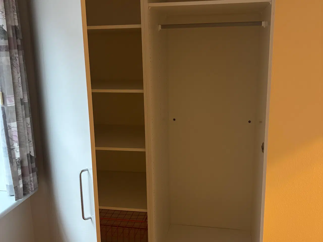 Billede 2 - Pæn skab