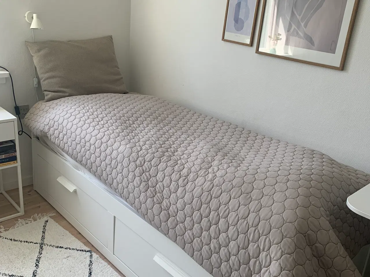 Billede 1 - IKEA brimnes seng med 2 madrasser