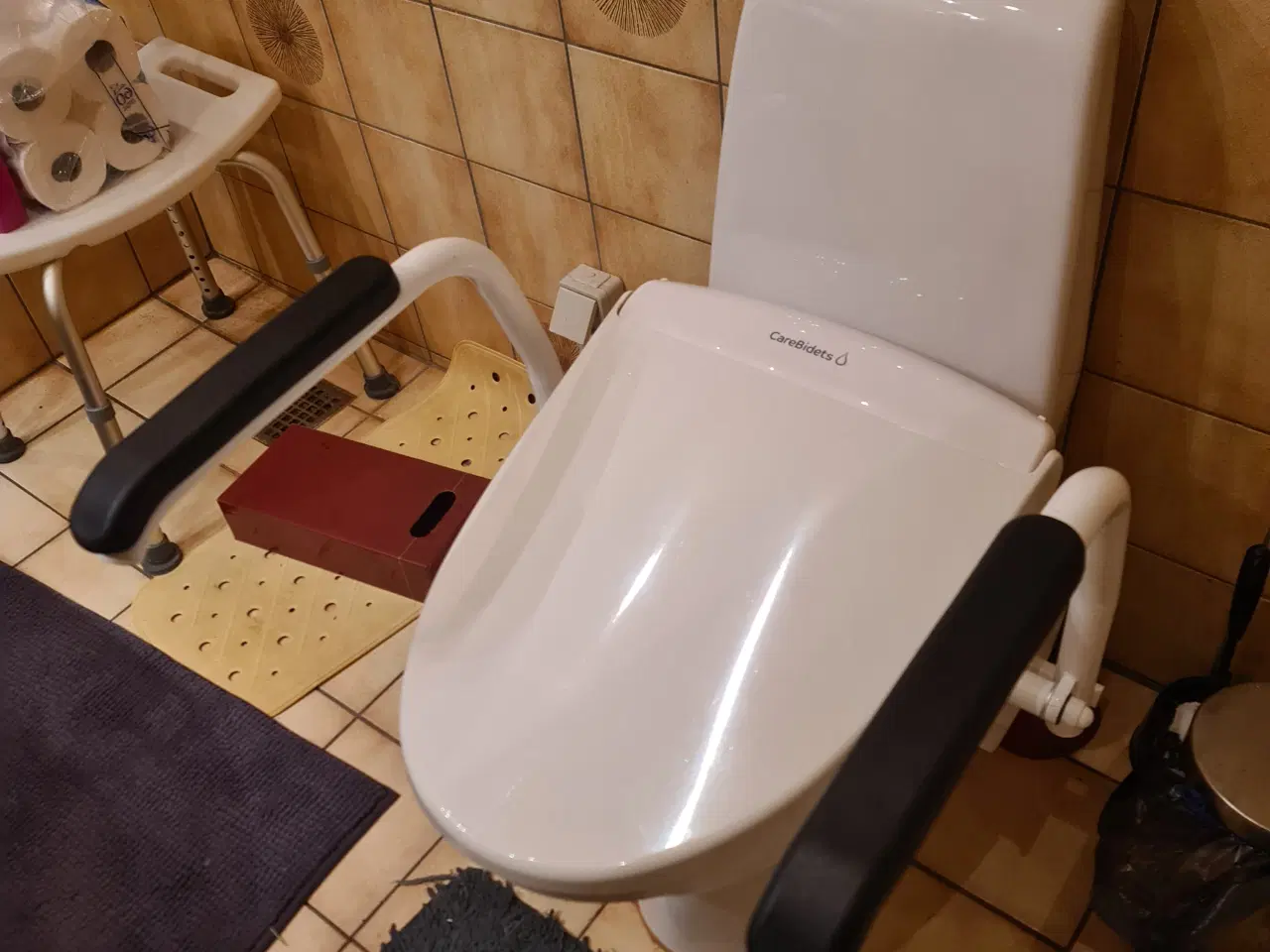 Billede 3 - CareBidets Jasmin II Toiletsæde