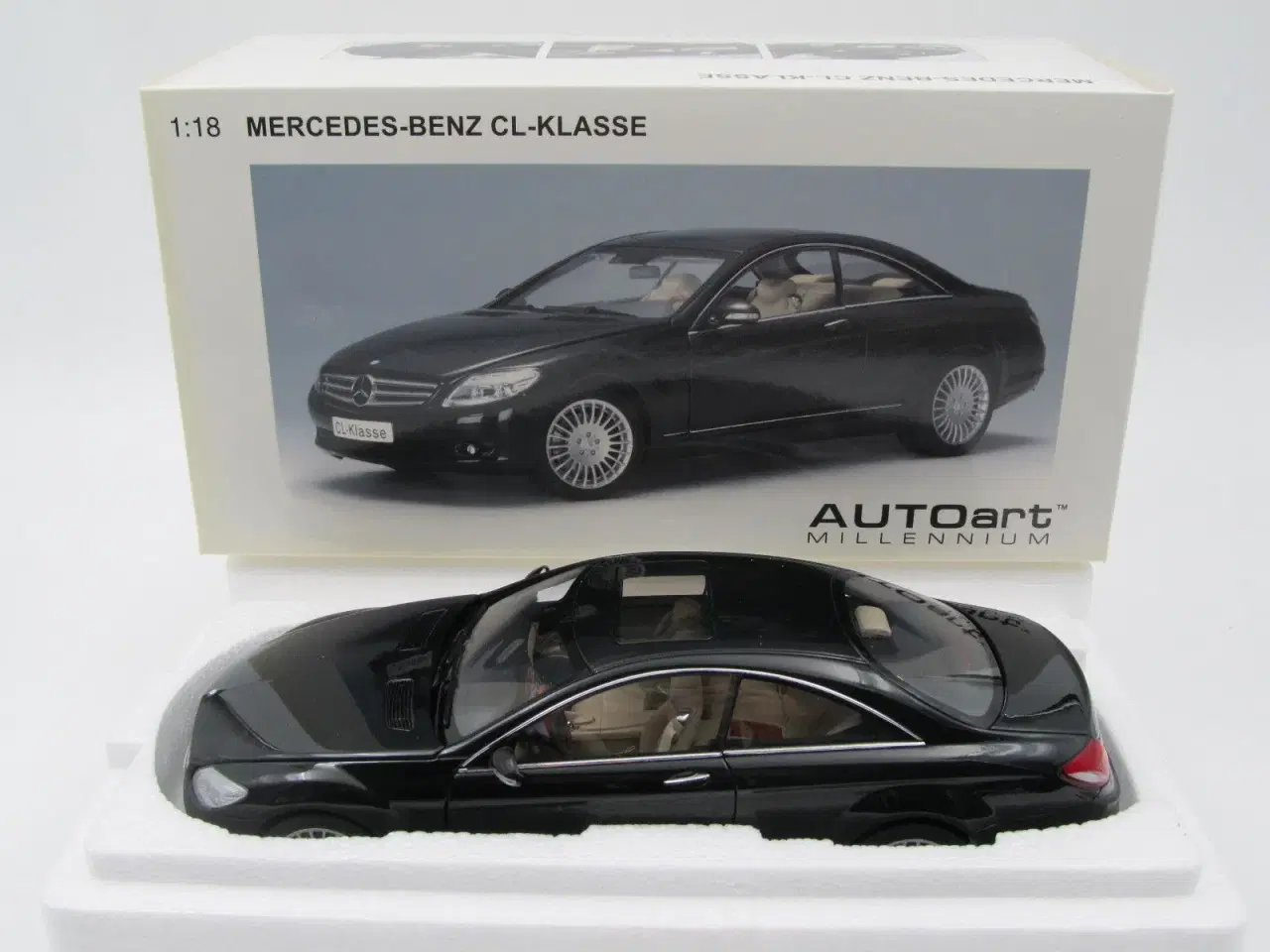 Billede 2 - 2007 Mercedes CL 500 1:18 - AUTOart