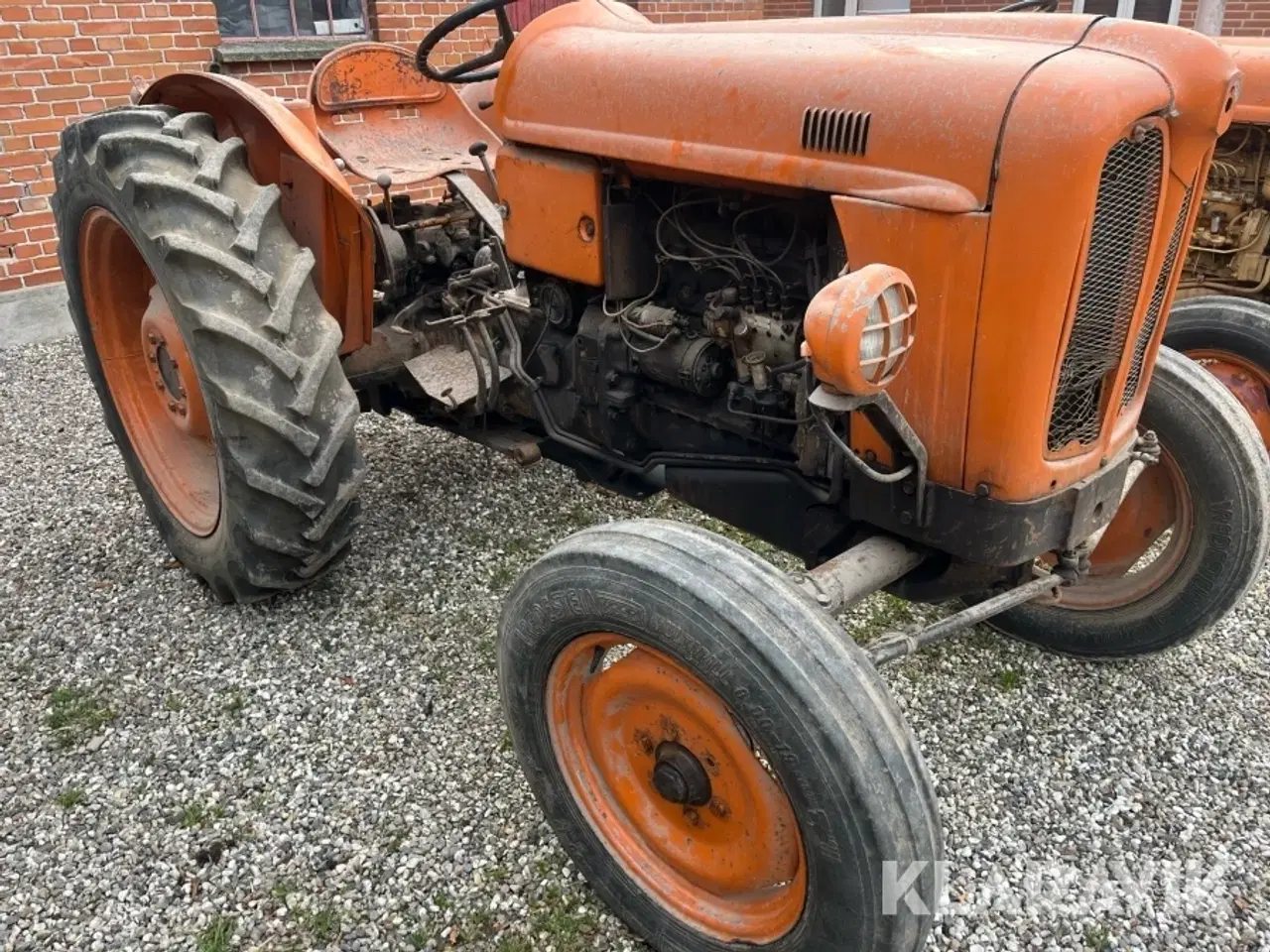 Billede 2 - Traktor Fiat 411 4 cylinder Diesel