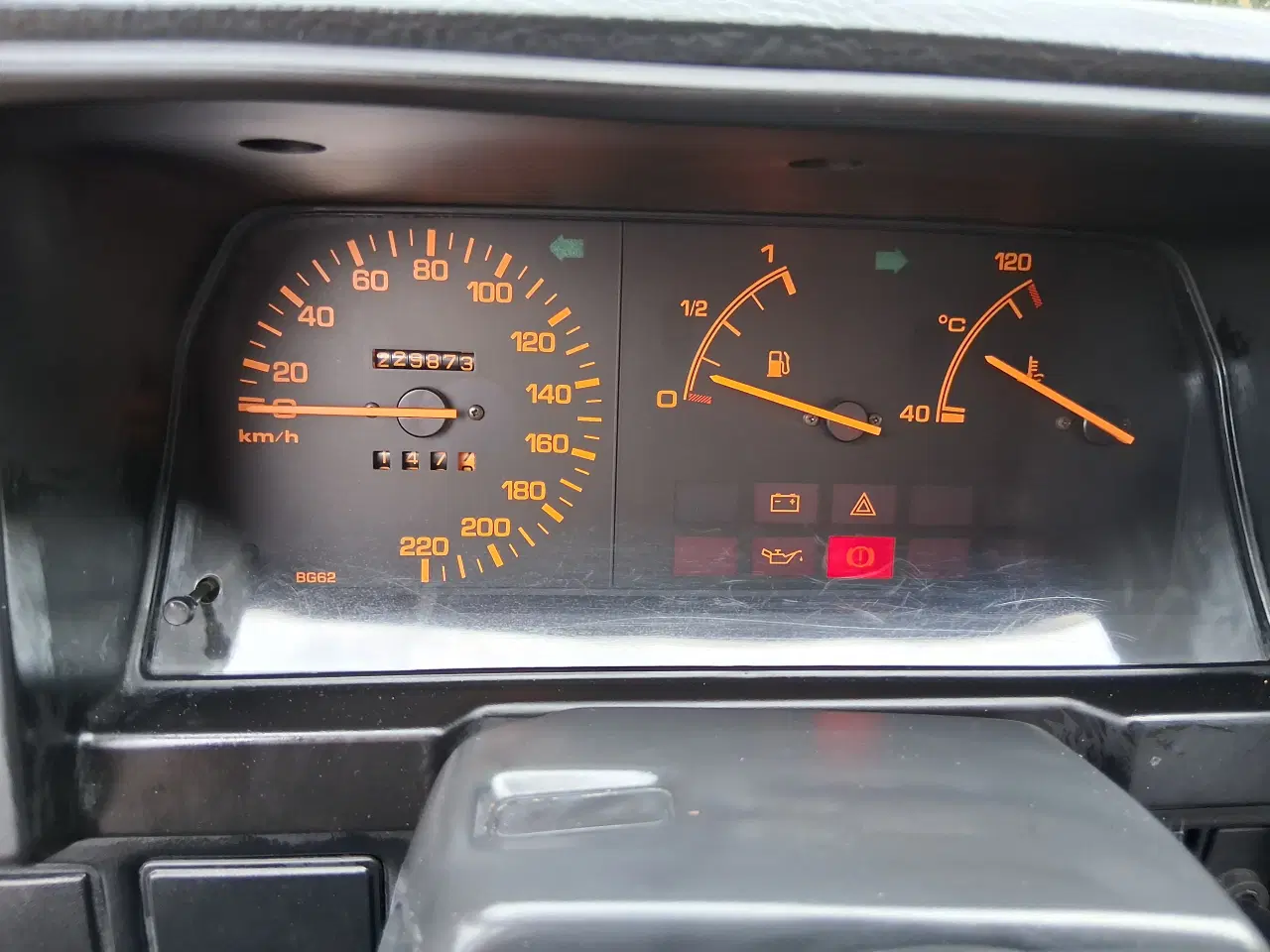 Billede 7 - Mazda 323 veteranbil 
