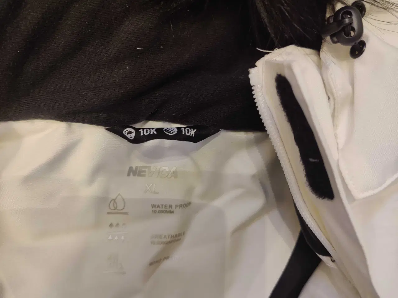 Billede 6 - Lækker skijakke og buskser