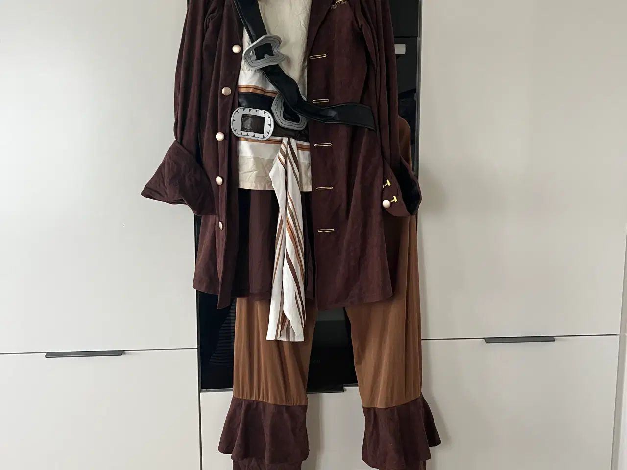 Billede 6 - Divers kostumer til voksne og børn