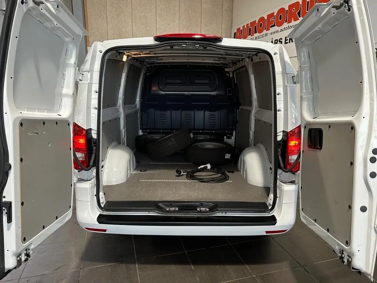 Billede 13 - Mercedes eVito 112  Complete L