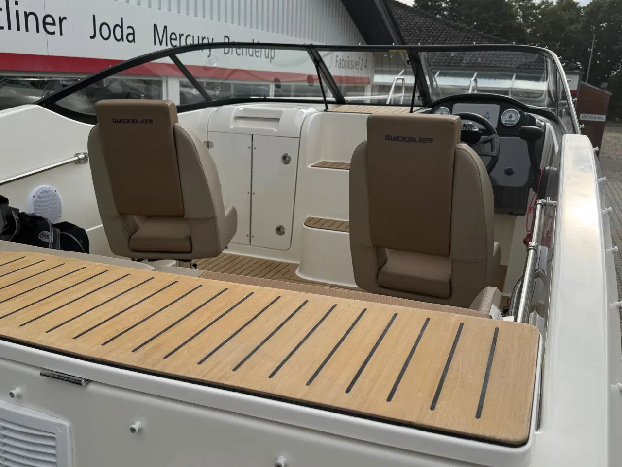 Billede 13 - Activ 595 Cruiser med F115 Mercury-EFI 4 takt XL CT - INKL.1800 kg Brenderup 221800SR Premium bådt..