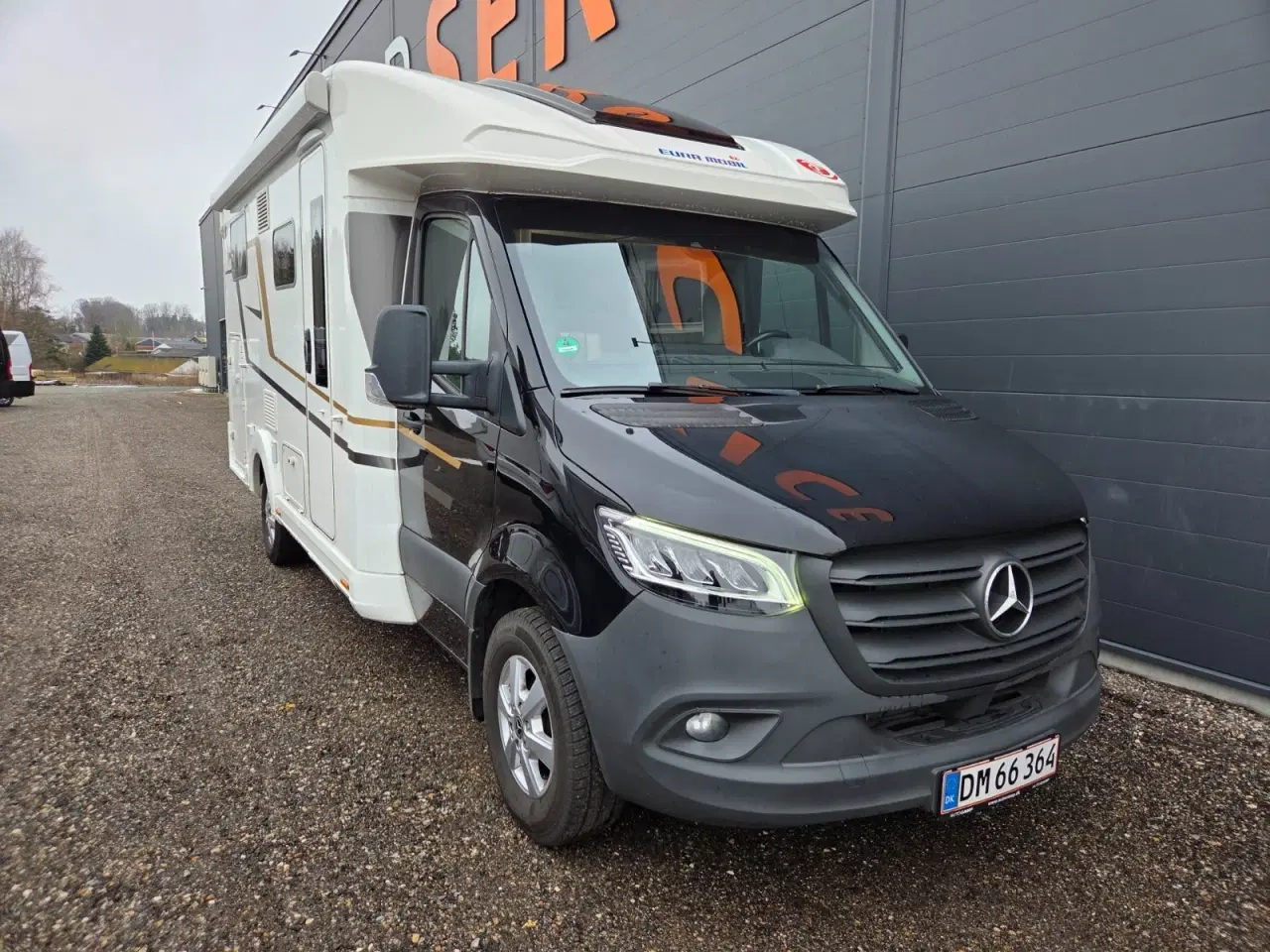 Billede 2 - Euramobil T676 EB 2,0 CDi aut.