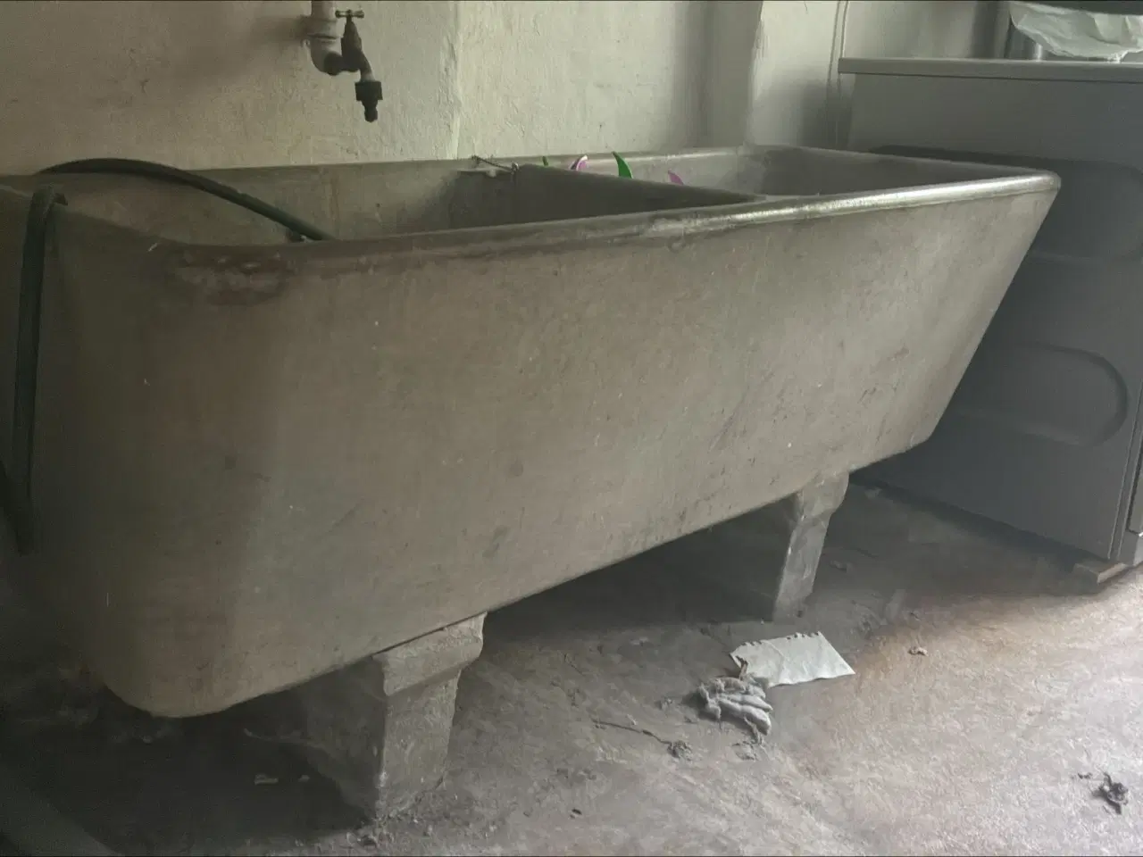 Billede 1 - Vaskekar i beton