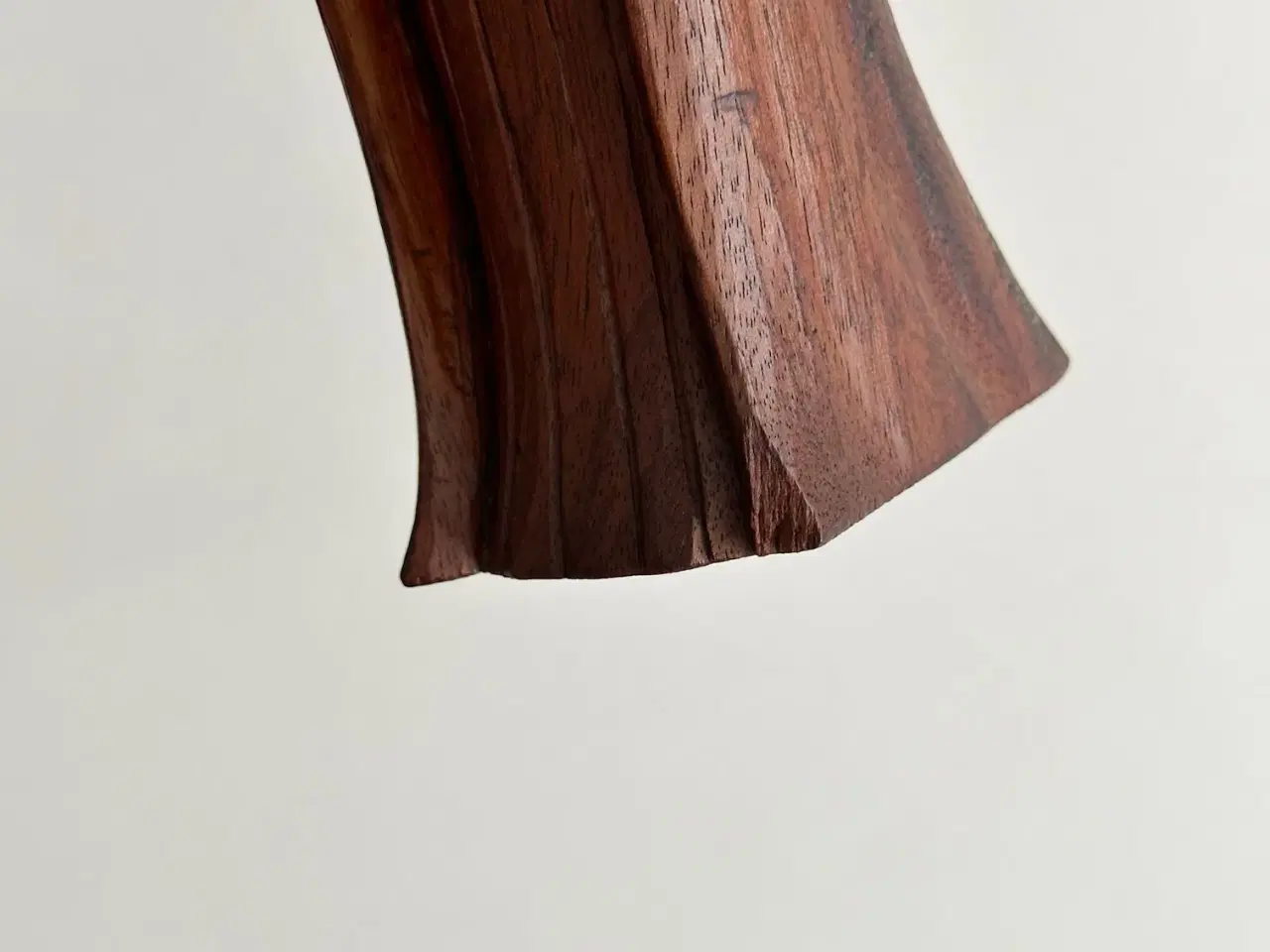 Billede 8 - Håndskåret træfigur