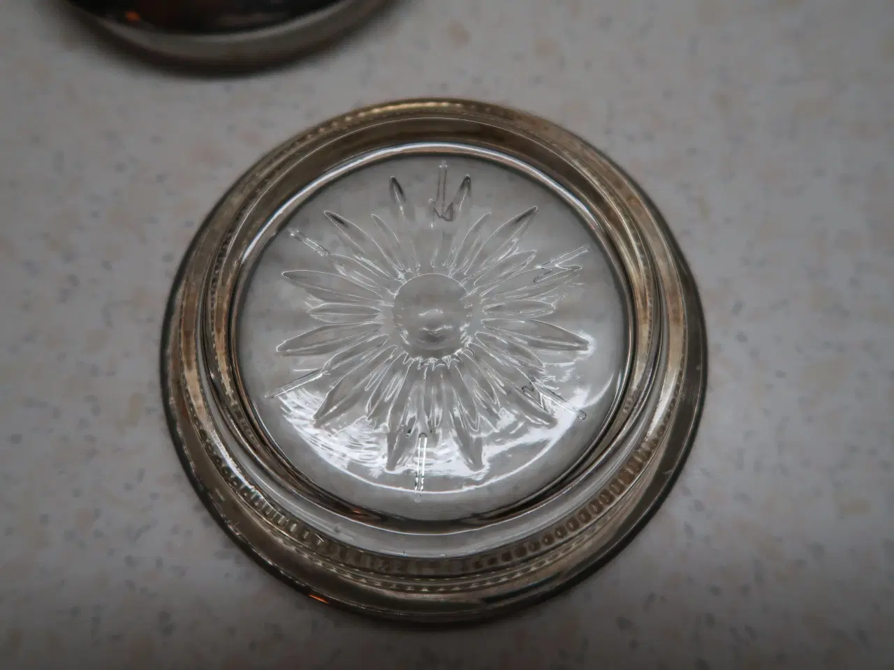 Billede 3 - Assietter med sølv