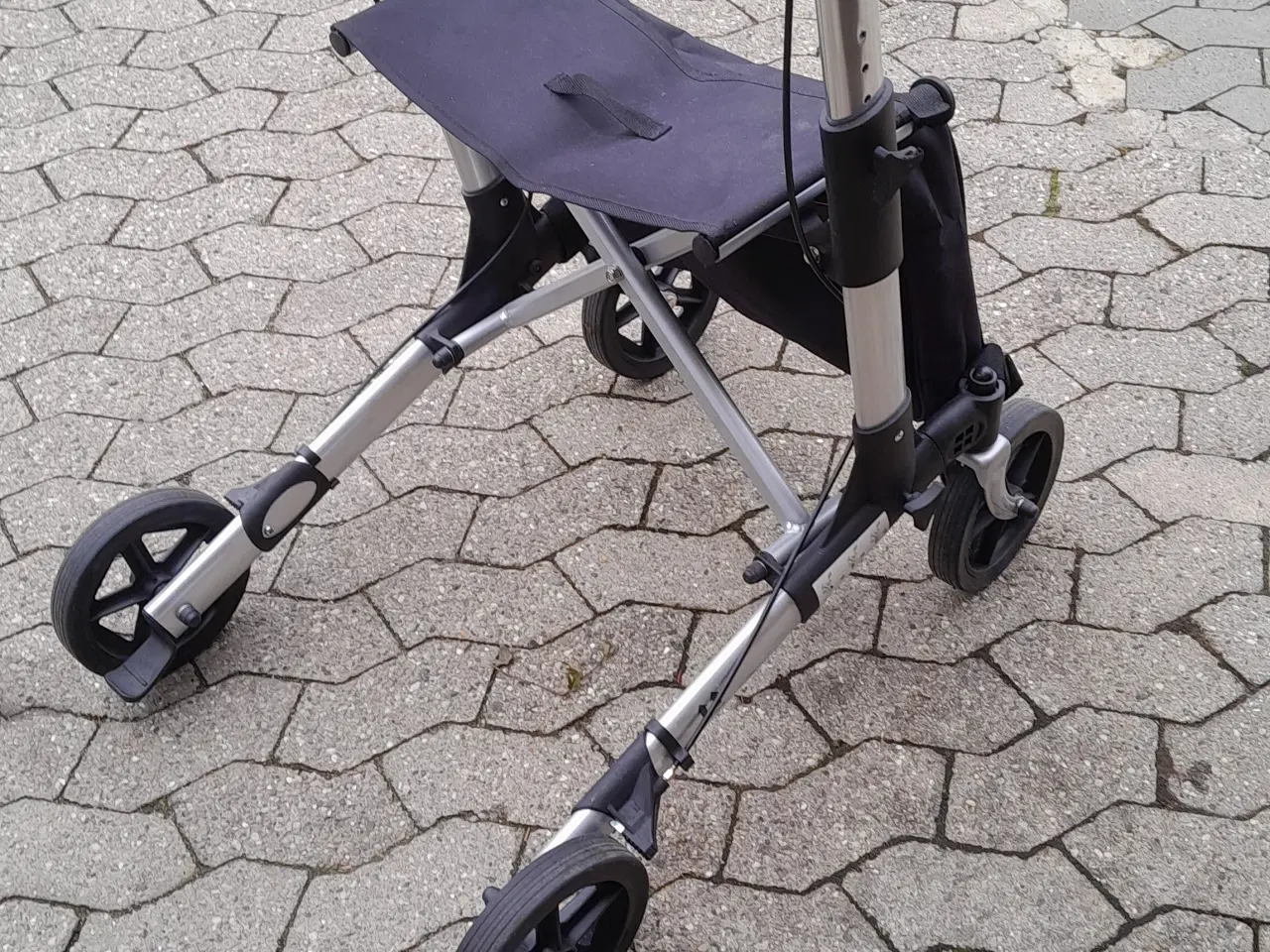 Billede 2 - rollator 