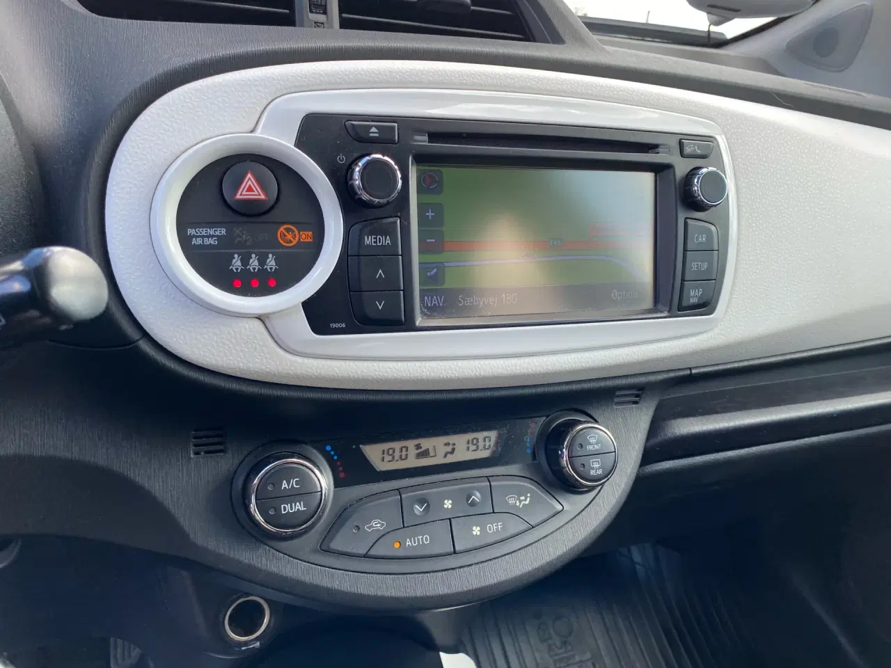 Billede 10 - Toyota Yaris 1,3 VVT-I Trend 99HK 5d 6g