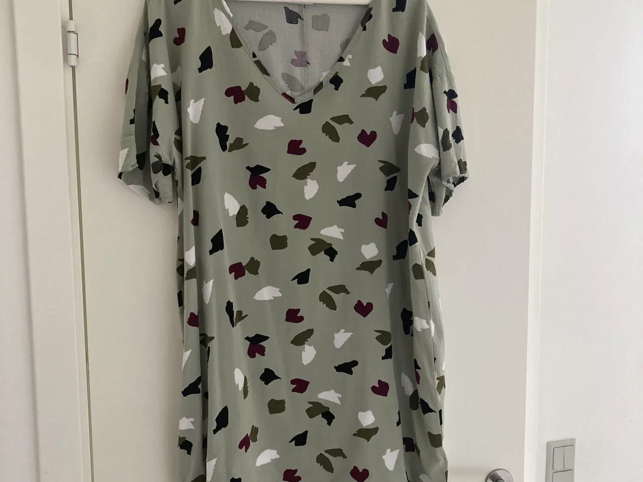 Billede 2 - Multifarvet hverdagskjole / tunika str XL