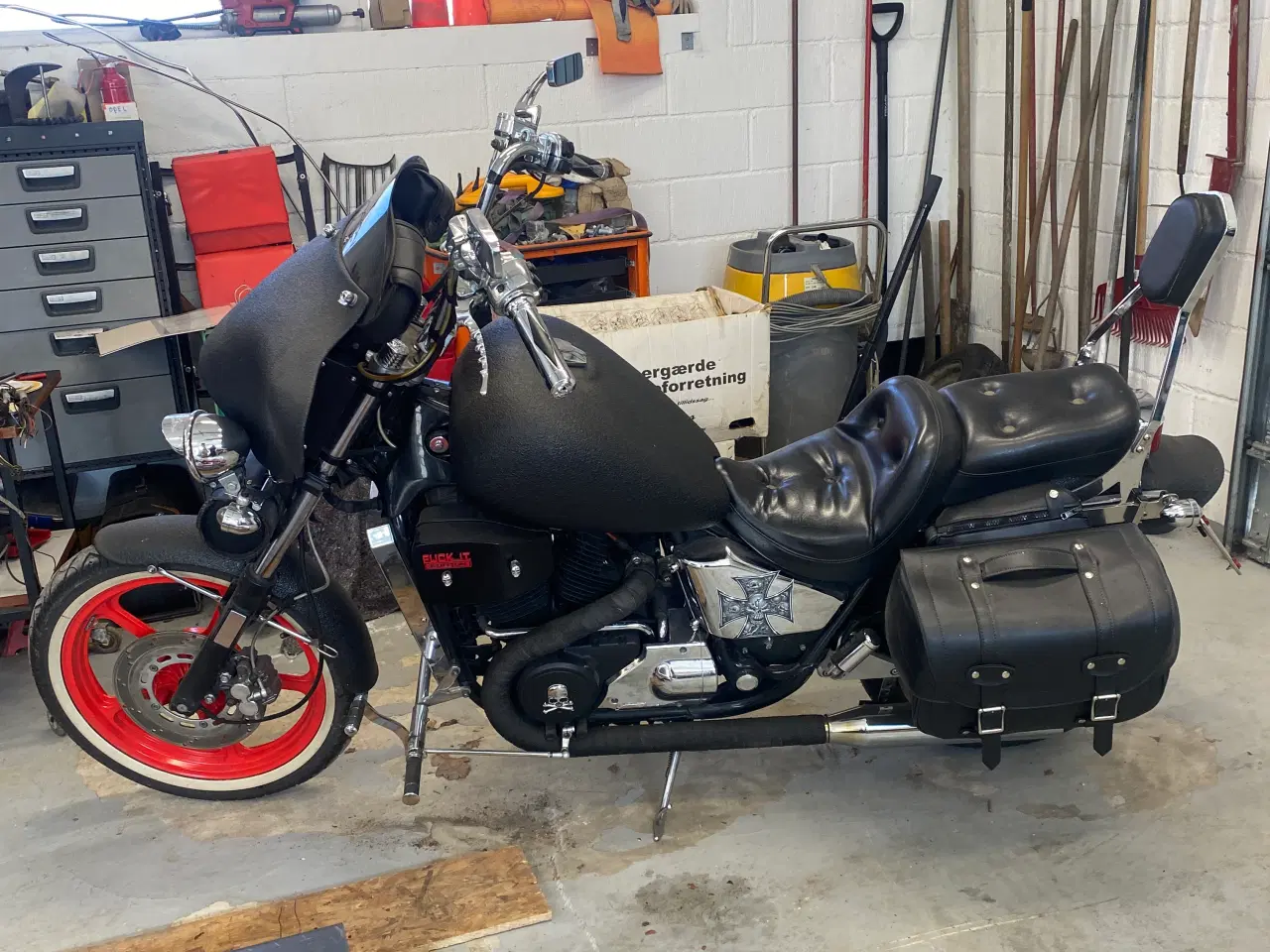 Billede 1 - Måske Danmarks mest veldudrustet MC