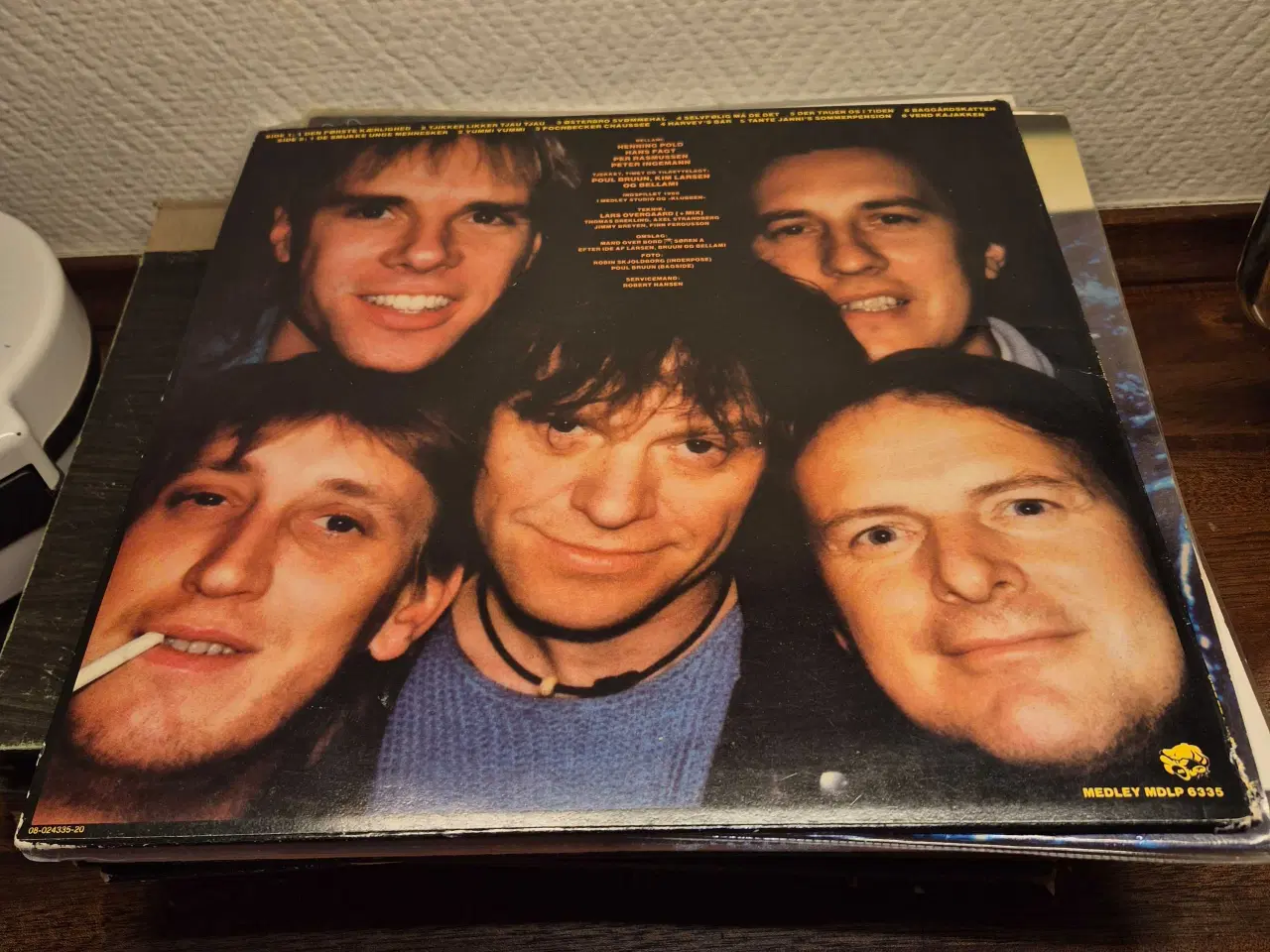 Billede 2 - Yummi Yummi', af Kim Larsen & Bellami,