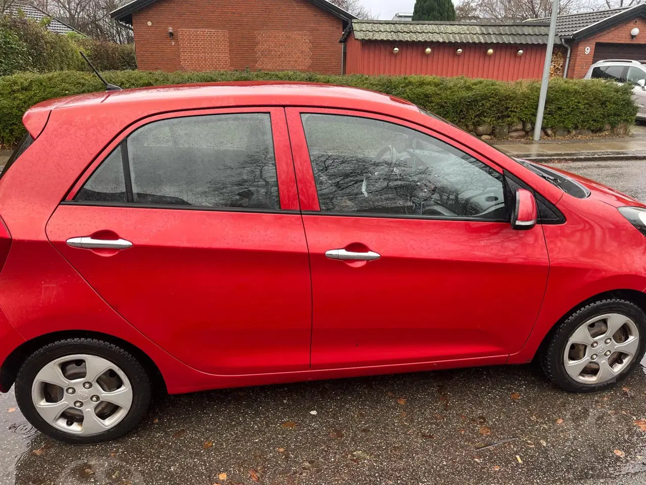 Billede 4 - Sælger en økonomisk og velholdt Kia Picanto (årg. 