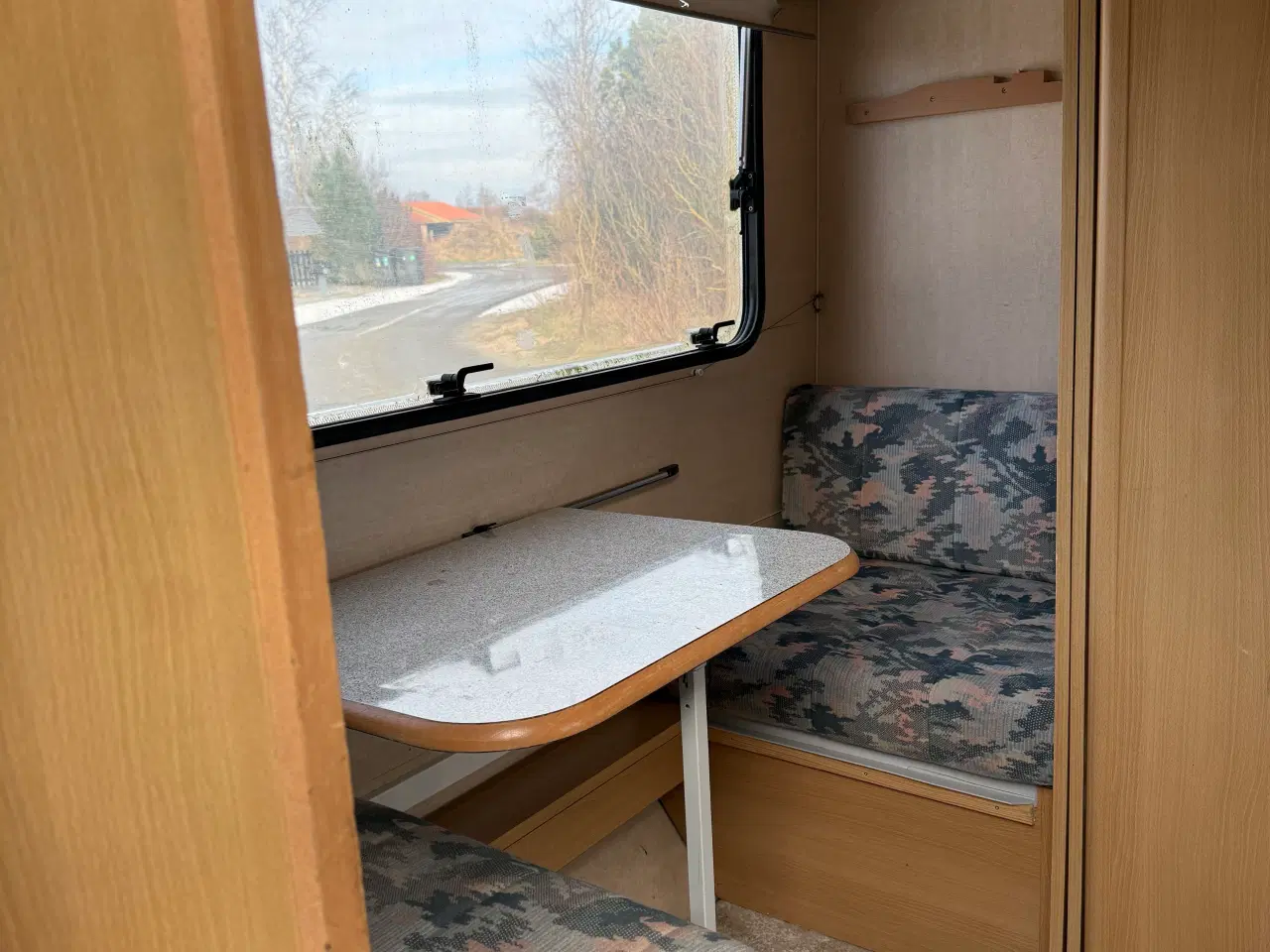 Billede 5 - Ældre Campingvogn – Perfekt til Festival. 