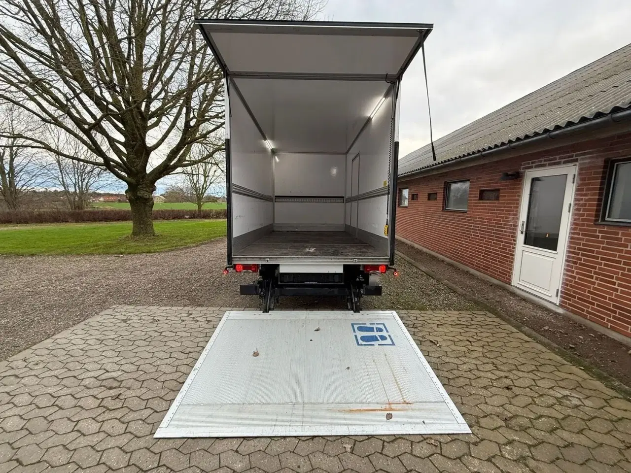 Billede 9 - Iveco Daily 2,3 35S14 Alukasse m/lift AG8