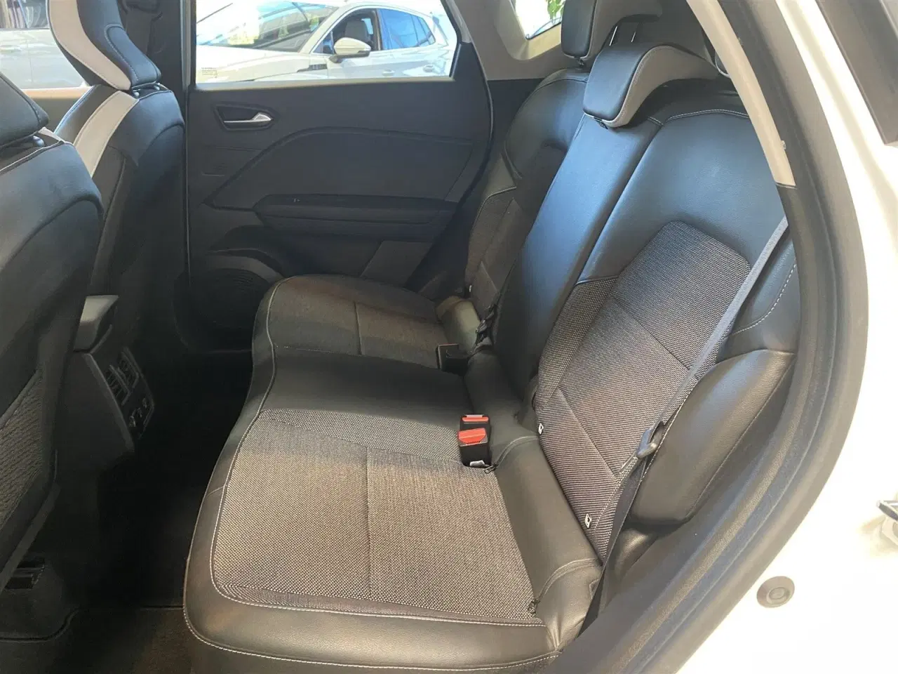 Billede 6 - Renault Captur 1,6 E-Tech Intens