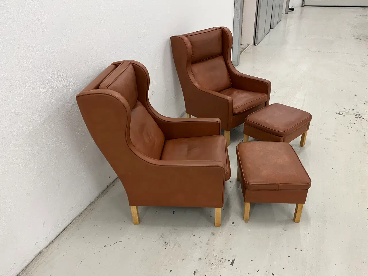 Billede 7 - Mogens Hansen MH195 Øreklapstole m/skamler.