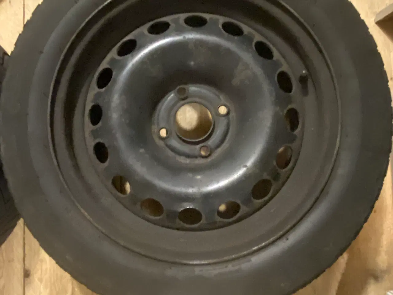 Billede 2 - Vinterdæk Michelin 205/55 R16