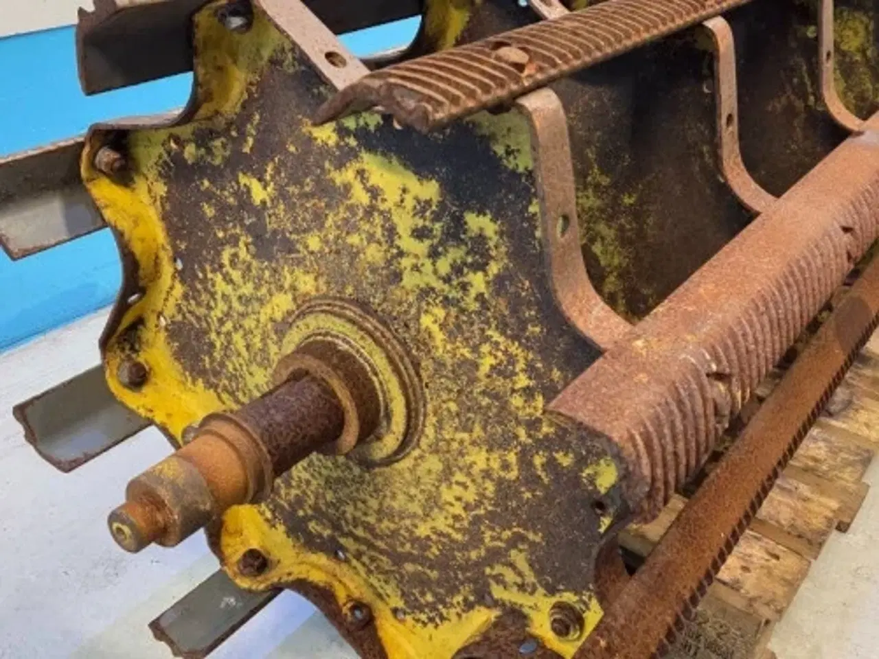 Billede 13 - New Holland TX68 Tærskecylinder 9850686