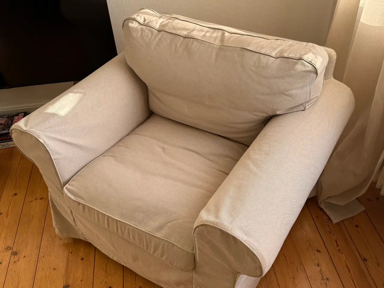 Billede 3 - Beige lænestol fra IKEA