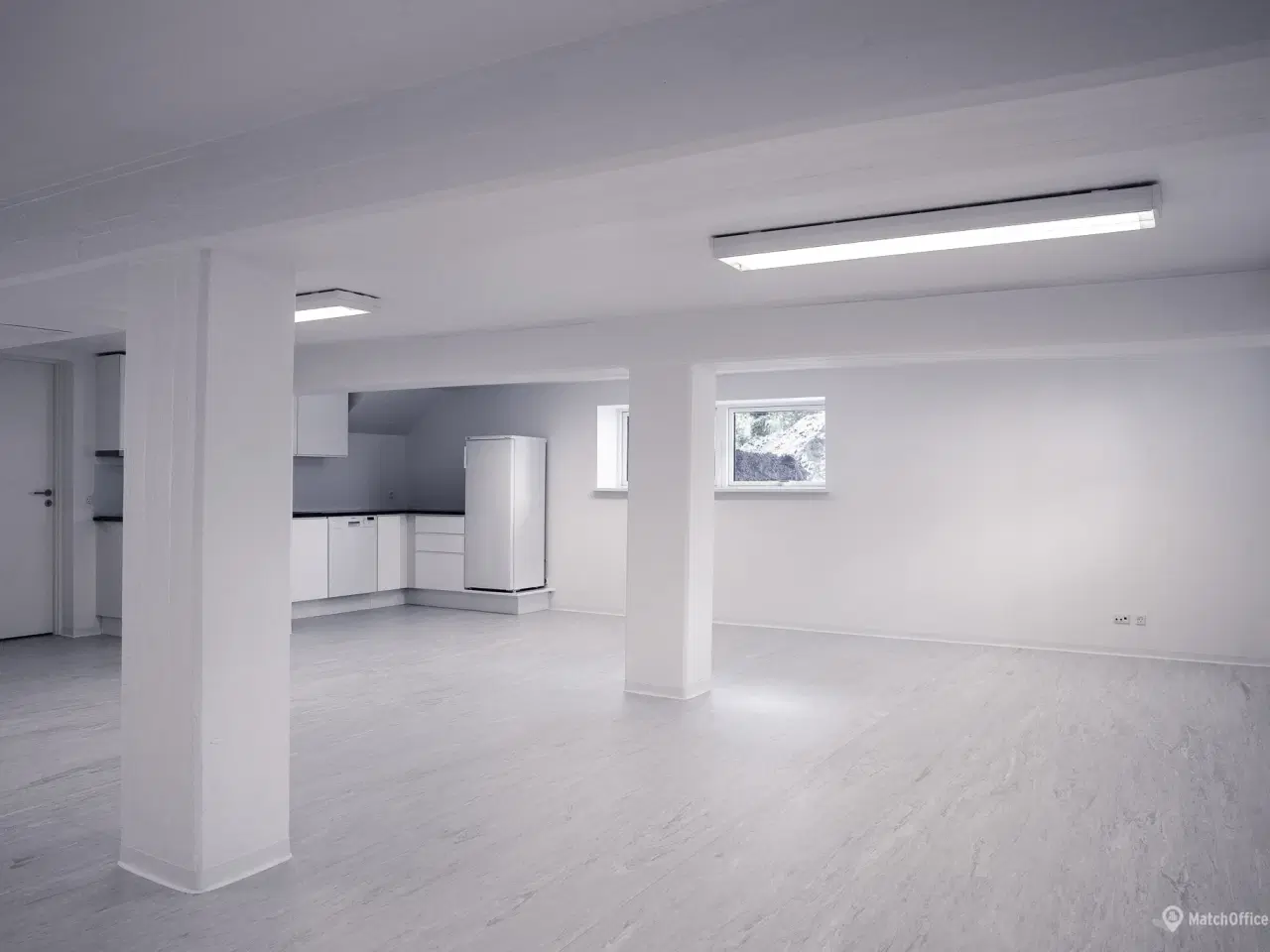 Billede 1 - Moderne kontor med gode faciliteter i Nordjylland til leje.