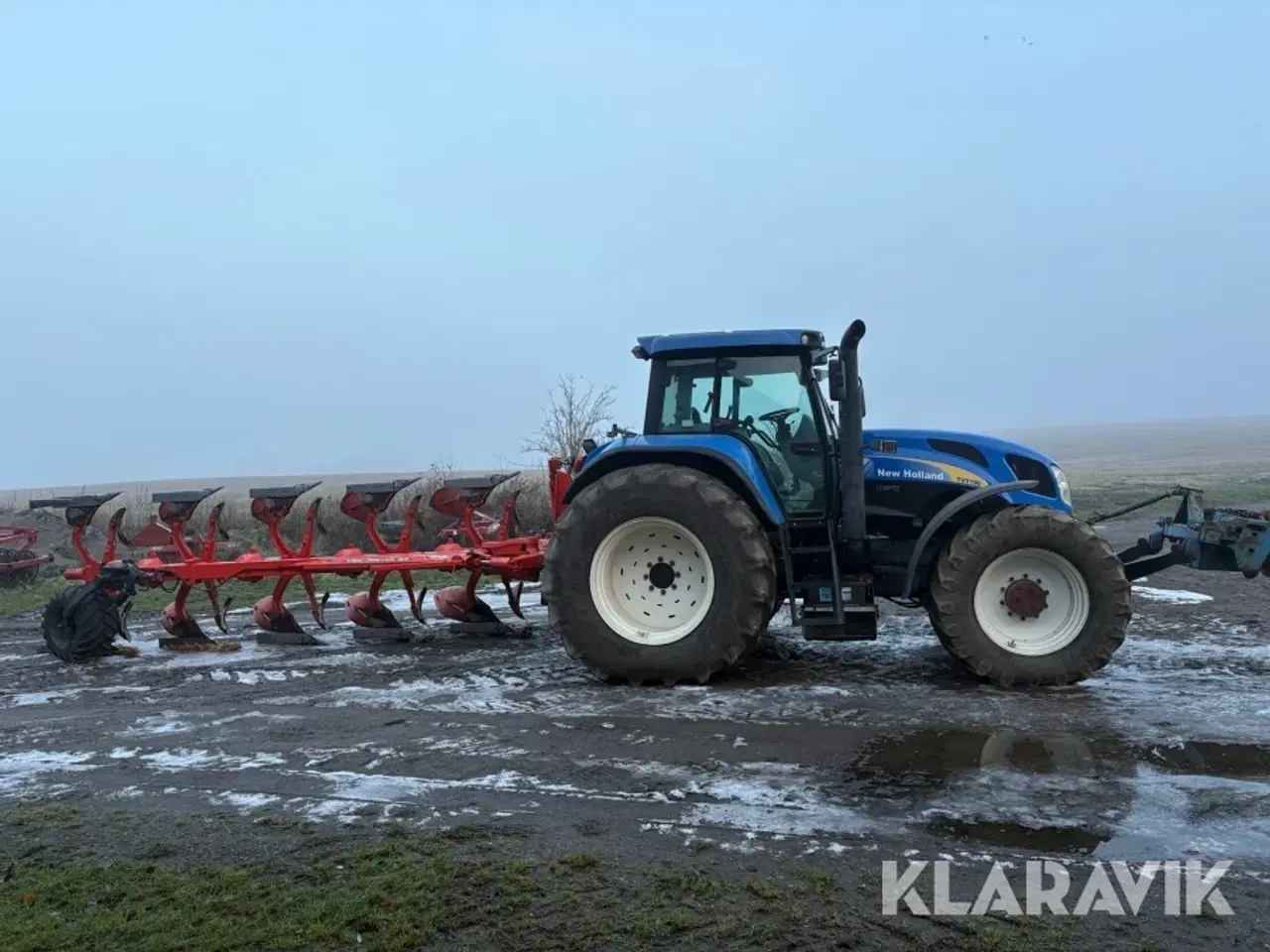 Billede 3 - Traktor med Kuhn vendeplov New Holland TVT 190