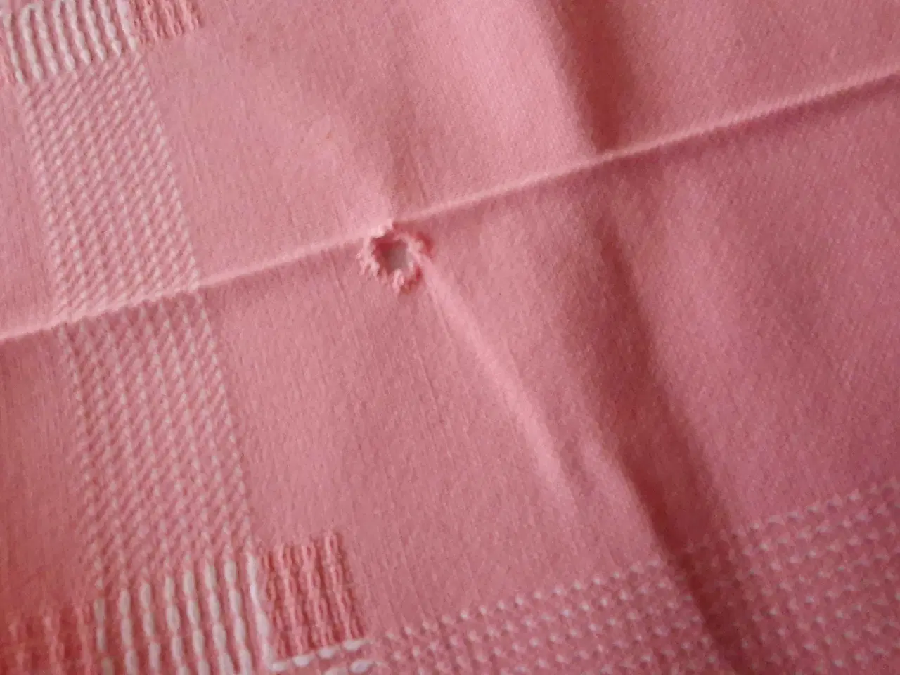 Billede 5 - Dug med mønster 