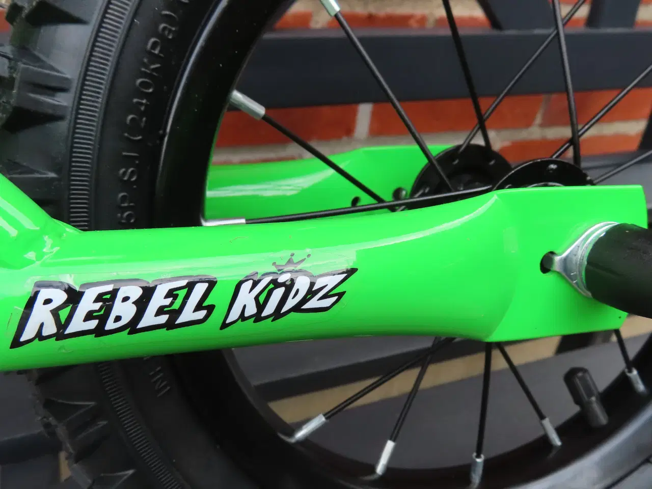 Billede 4 - HELT NY Rebel Kidz løbecykel 1 - 4 år - 12 tommer